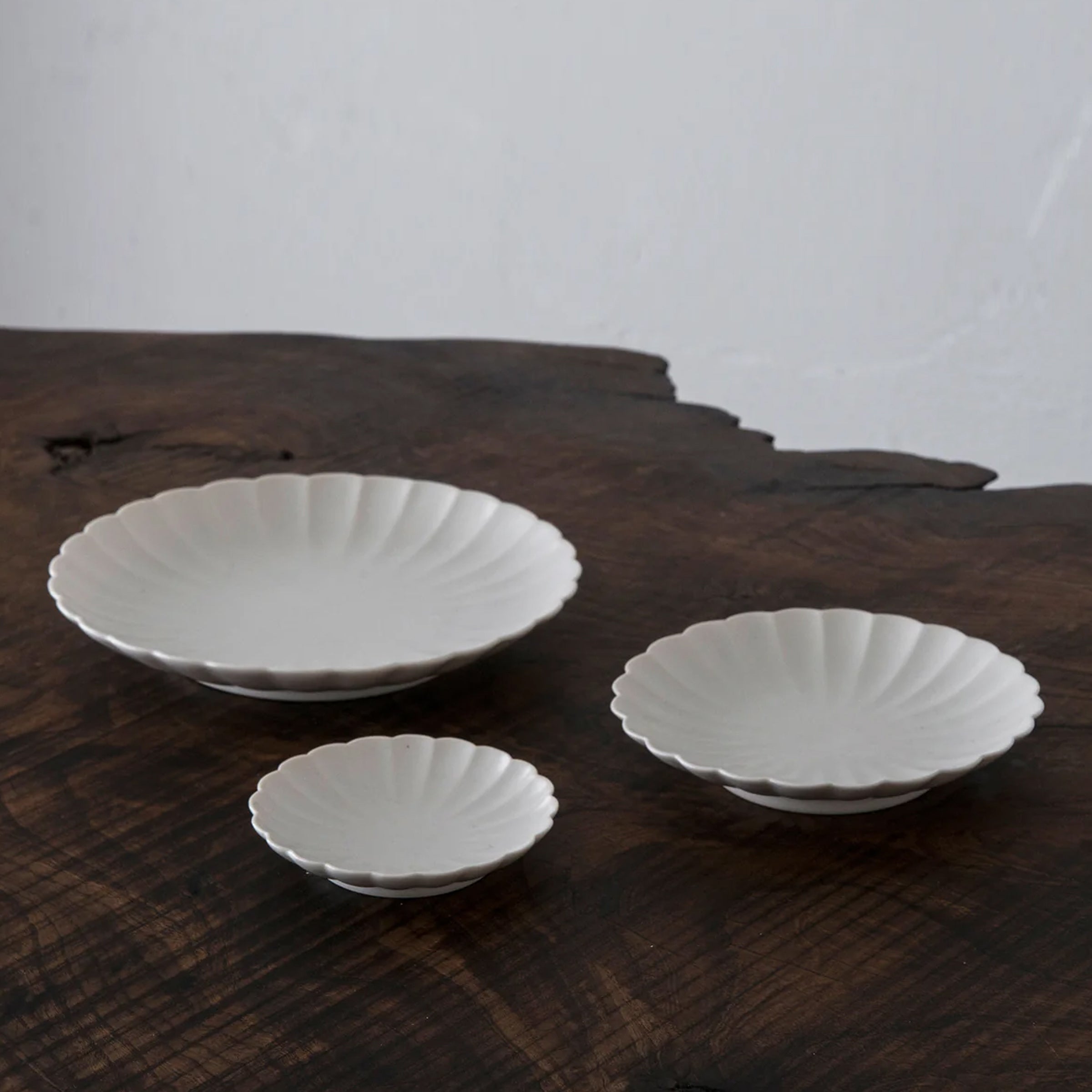 JICON Chrysanthemum Porcelain Plates