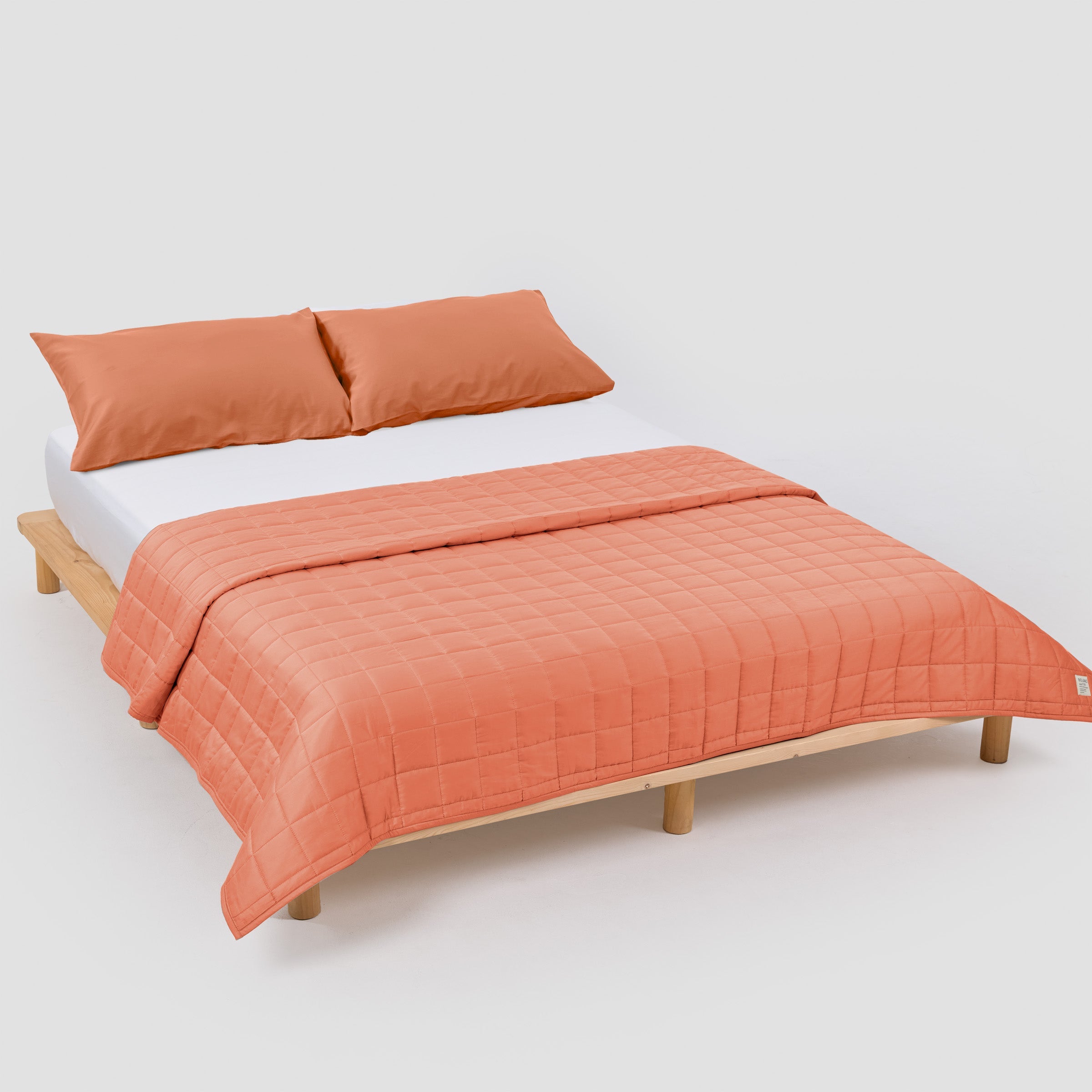 Classic Peach Quilt Set
