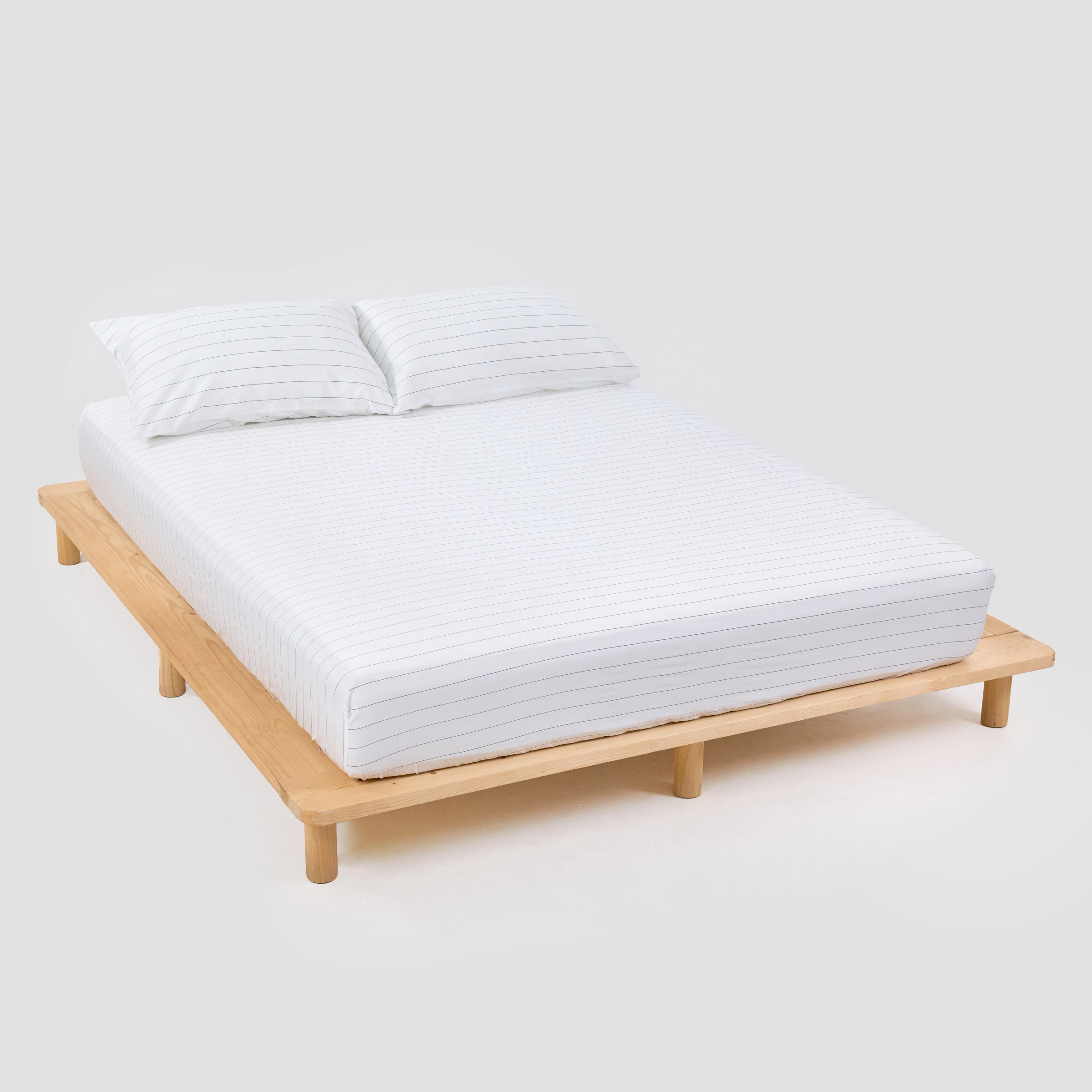 Classic Pinstripes Fitted Sheet (Last Call)